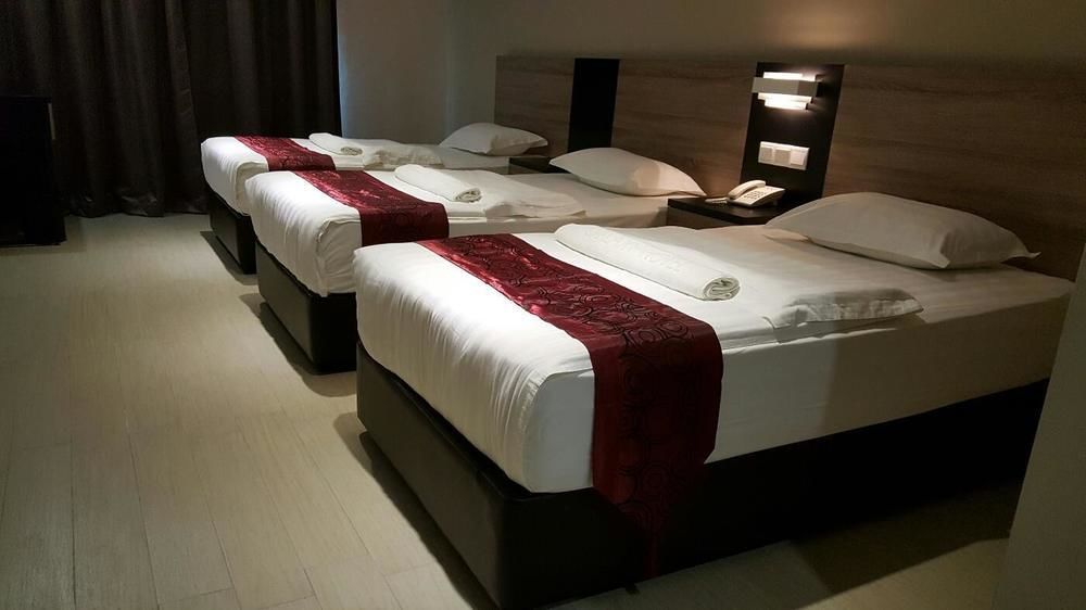 Galaxy Hotel Simpang Ampat  Bagian luar foto